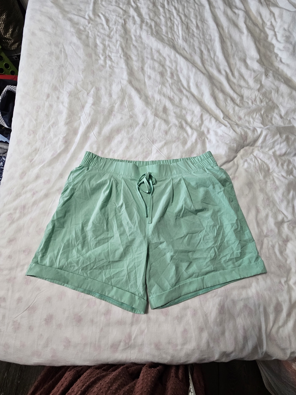 Women’s Mint Green Athletic Drawstring Shorts. Mising Tag